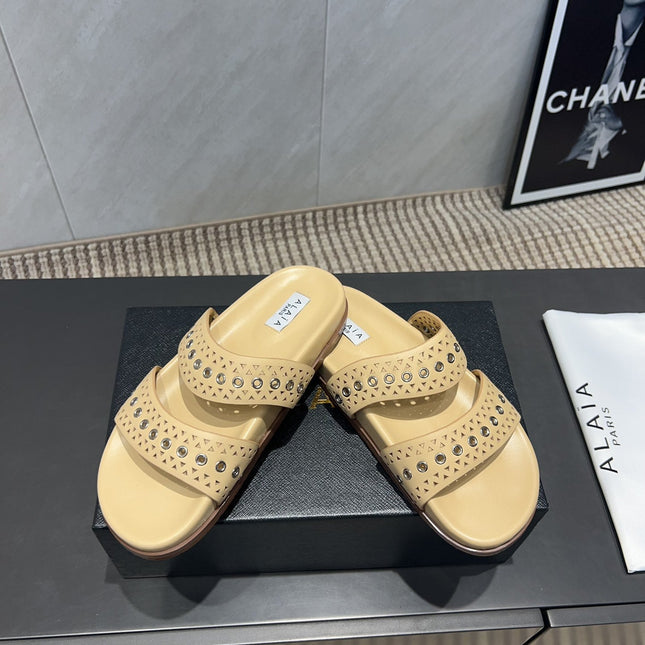 ALAIA DOUBLE-STRAP SANDALS 25S IN BEIGE CALFSKIN