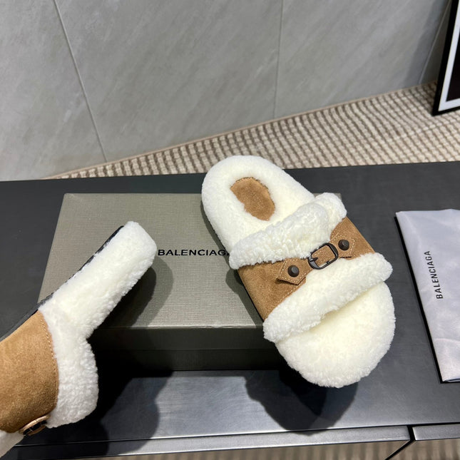 BALENCIAGA 25S SLIPPERS IN LIGHT BROWN SUEDE AND WHITE WOOL