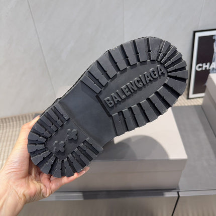 BALENCIAGA 25S LOW ANKLE BOOTS PLATFORM HEEL IN BLACK SUEDE STYLE 9