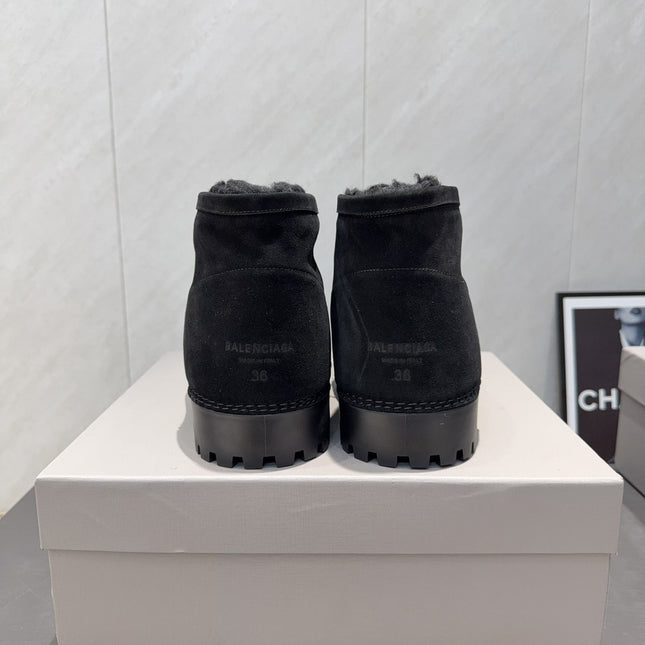 BALENCIAGA 25S LOW ANKLE BOOTS PLATFORM HEEL IN BLACK SUEDE STYLE 8