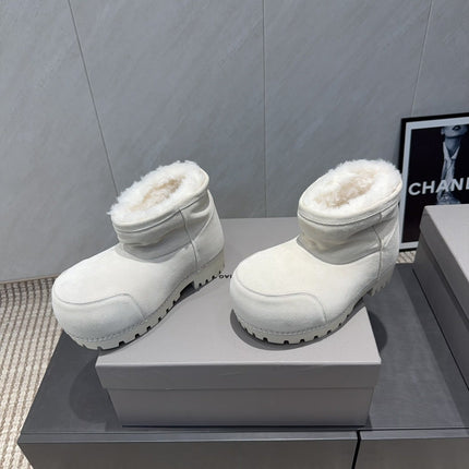 BALENCIAGA 25S LOW ANKLE BOOTS PLATFORM HEEL IN WHITE SUEDE STYLE 1