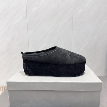 BALENCIAGA 25S AURALEE SLIP-ON 50 MM IN BLACK SUEDE STYLE 4