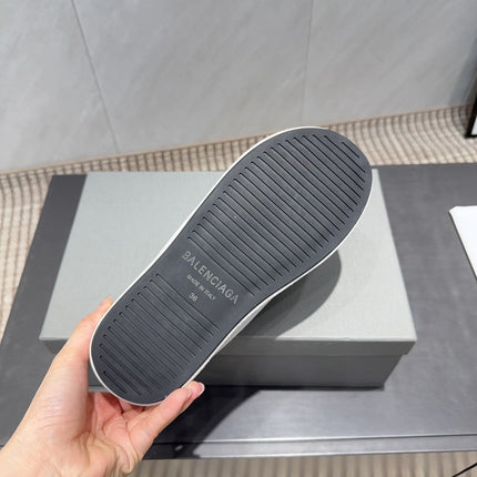 BALENCIAGA 25S AURALEE SLIP-ON 50 MM IN WHITE SUEDE STYLE 3