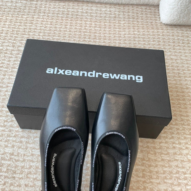 SQUARE-TOE BALLET FLAT IN BLACK LAMBSKIN