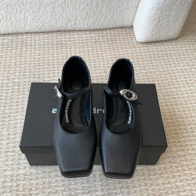 SQUARE-TOE MARY JANE IN BLACK LAMBSKIN