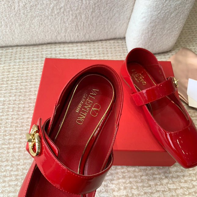 VLOGO LOCKER MARY-JANE BALLERINA IN CRIMSON RED CALFSKIN