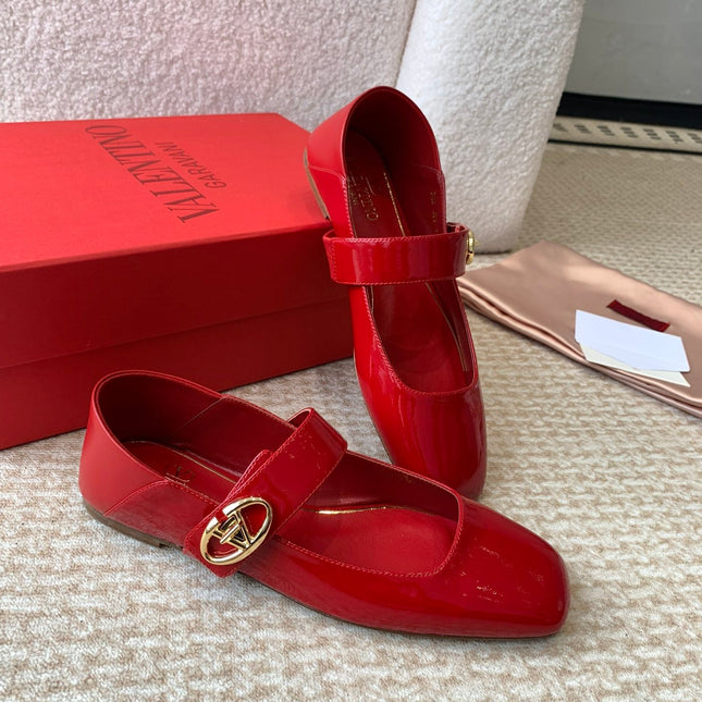 VLOGO LOCKER MARY-JANE BALLERINA IN CRIMSON RED CALFSKIN