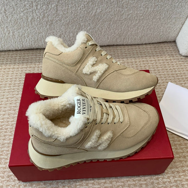 VIV' RUN SNEAKER IN LIGHT BROWN SUEDE AND SHEARLING