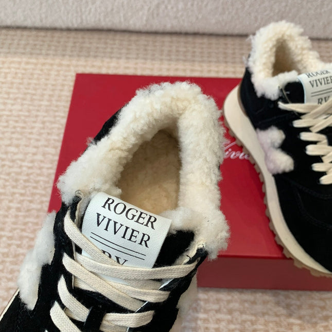 VIV' RUN SNEAKER IN BLACK SUEDE AND SHEARLING