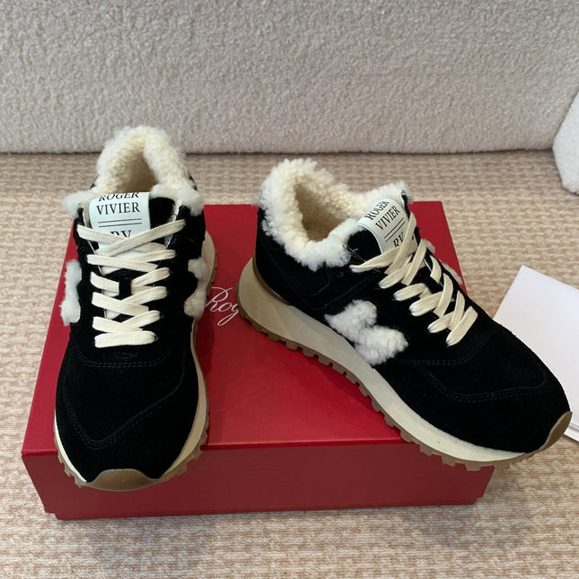 VIV' RUN SNEAKER IN BLACK SUEDE AND SHEARLING