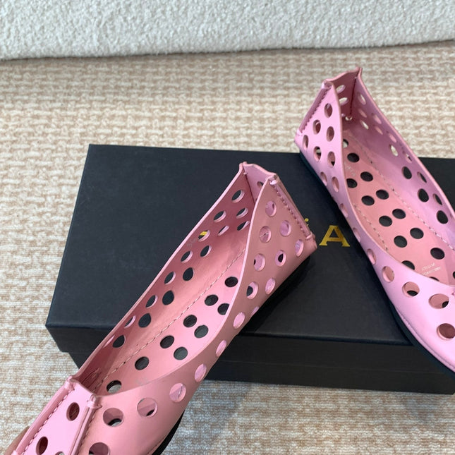 PERFO BALLET FLATS IN FLAMINGO PINK CALFSKIN