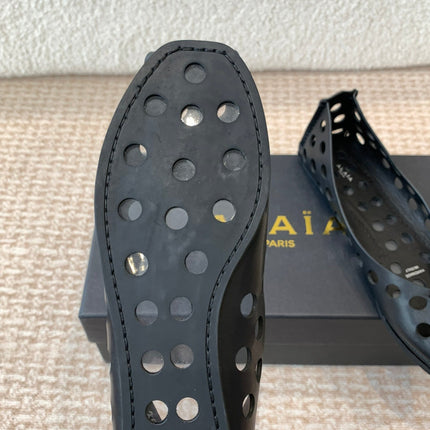 PERFO BALLET FLATS IN BLACK CALFSKIN