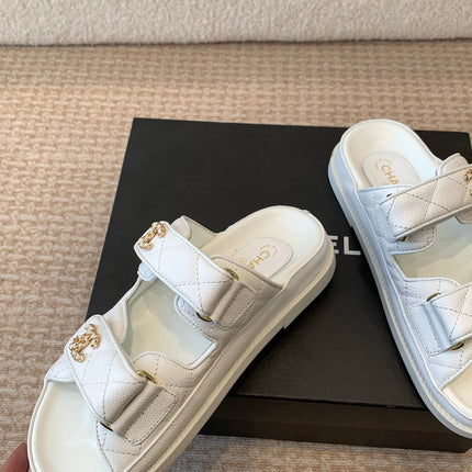 DAD SANDAL IN WHITE SHEEPSKIN MULE