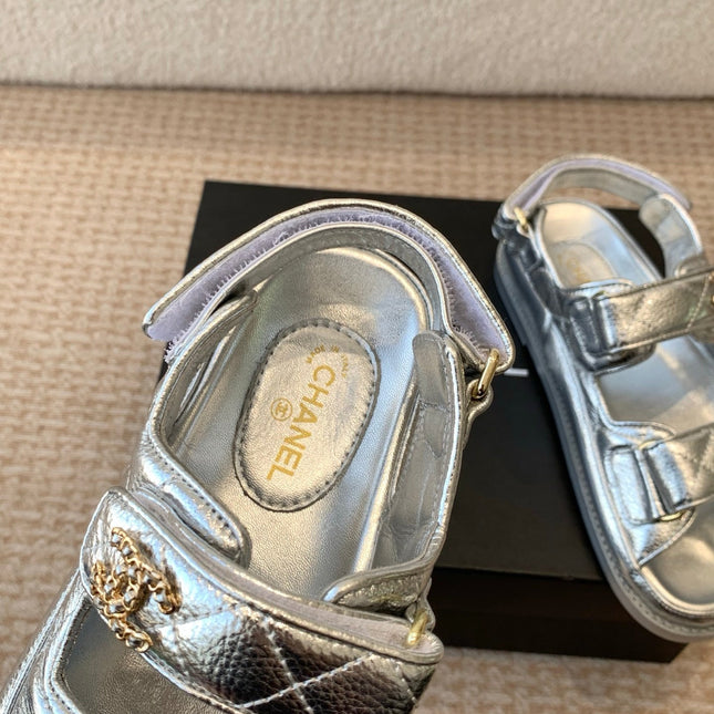 DAD SANDAL IN SILVER SHEEPSKIN