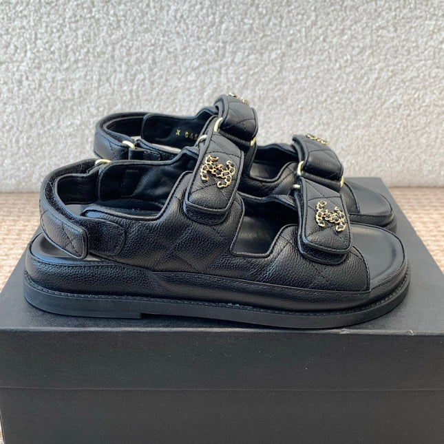 DAD SANDAL IN BLACK SHEEPSKIN