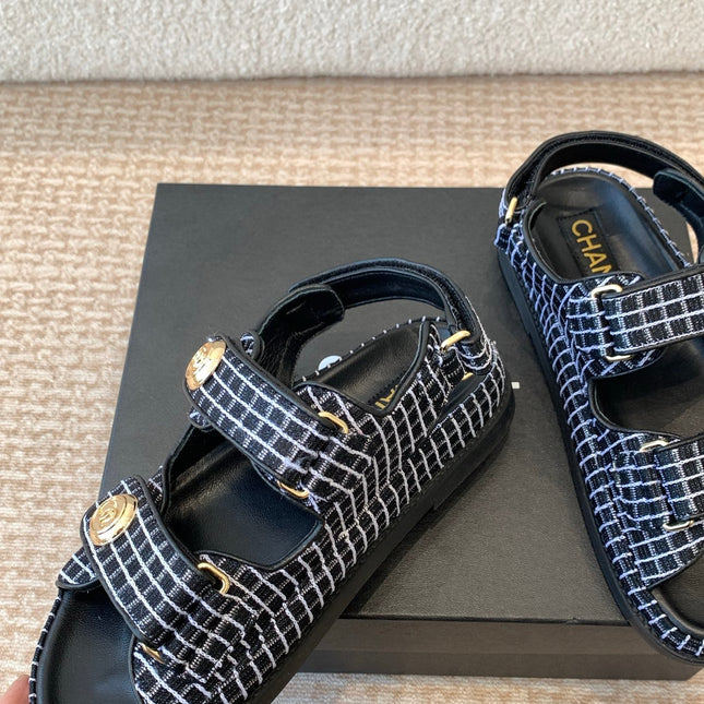 DAD SANDAL IN BLACK MIX WHITE DENIM FABRIC