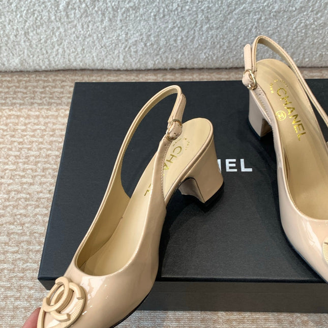 MID-HEEL SLINGBACKS IN BISQUE BEIGE PATENT CALFSKIN
