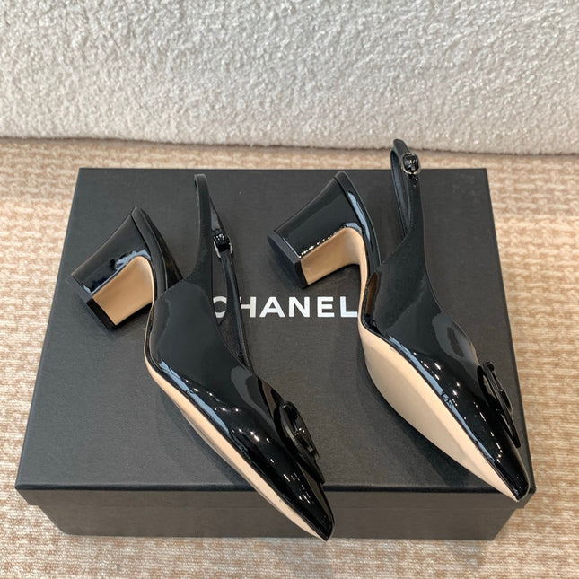 MID-HEEL SLINGBACKS IN BLACK PATENT CALFSKIN