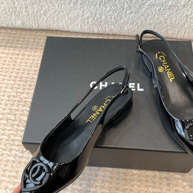 FLAT SLINGBACKS IN BLACK PATENT CALFSKIN