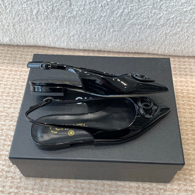 FLAT SLINGBACKS IN BLACK PATENT CALFSKIN