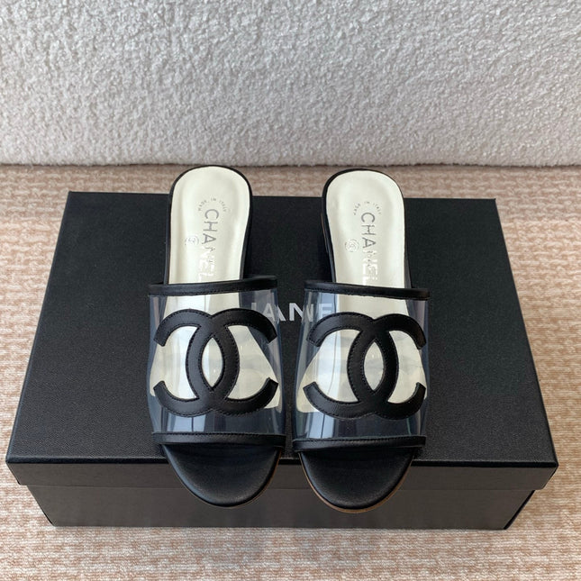 SLIDE SANDALS IN BLACK LAMBSKIN WITH TRANSPARENT PVC