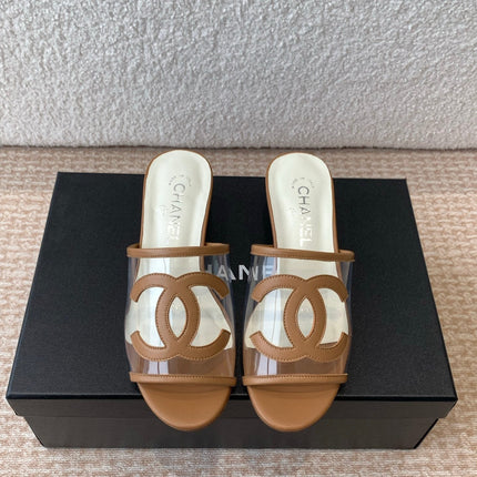 SLIDE SANDALS IN CINNAMON BROWN LAMBSKIN WITH TRANSPARENT PVC