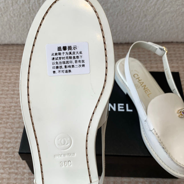 CC MOCCASIN SLINGBACK IN WHITE PATENT CALFSKIN