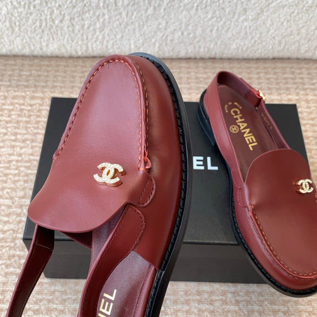 CC MOCCASIN SLINGBACK IN CURRANT RED CALFSKIN