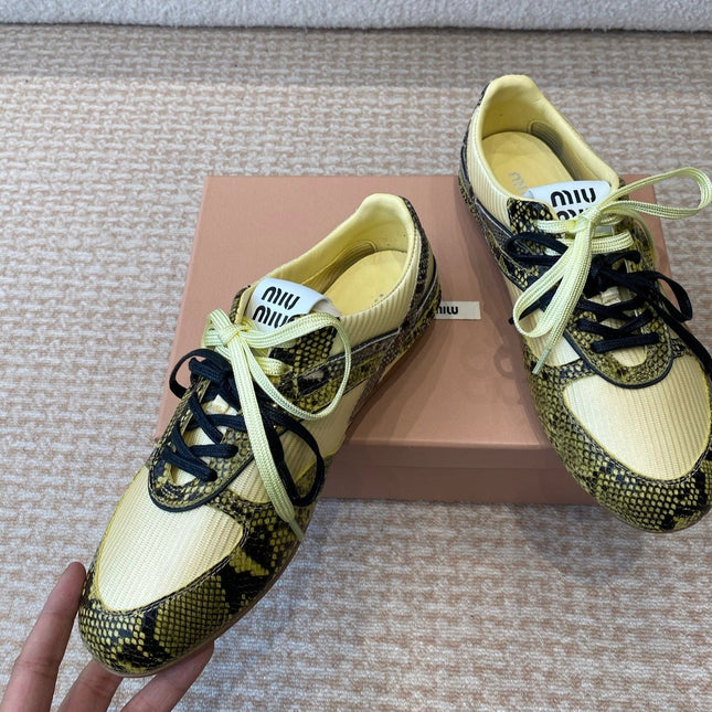 GYMNASIUM SNEAKER IN YELLOW FABRIC SNAKE EFFECT CALFSKIN