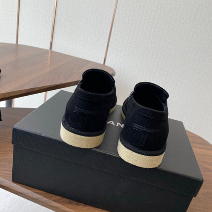 CC LOAFERS IN BLACK SUEDE GOLD HARDWARE