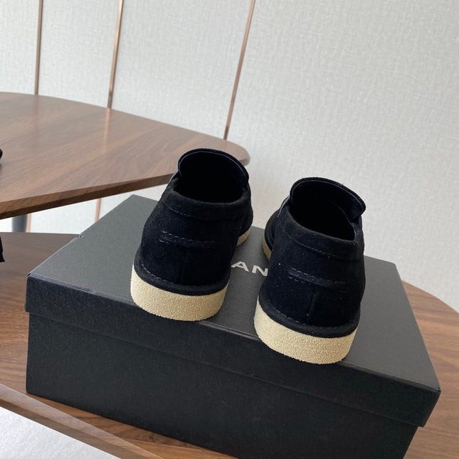 CC LOAFERS IN BLACK SUEDE GOLD HARDWARE