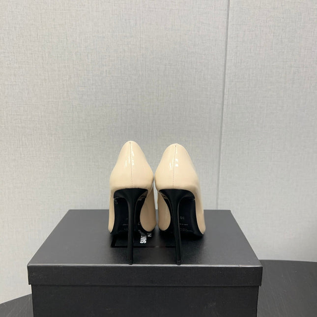 HIGH PUMPS IN CREAM GLOSSY CALFSKIN ATTACHED GOLD CHAIN