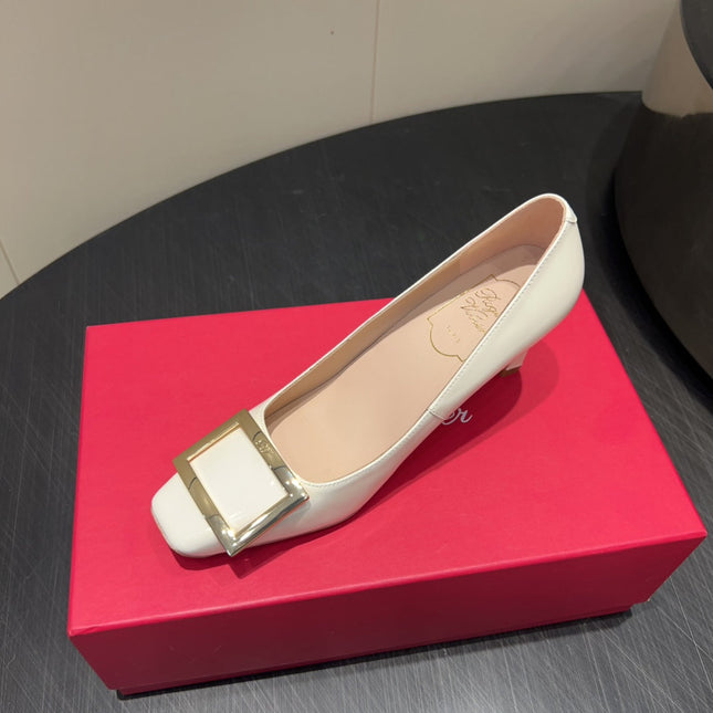 ROGER VIVIER 25S BELLE VIVIER PUMPS 70MM IN WHITE CALFSKIN GOLD BUCKLE