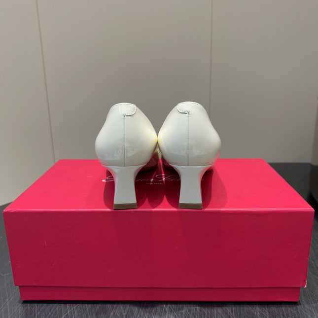 ROGER VIVIER 25S BELLE VIVIER PUMPS 45MM IN IVORY CALFSKIN GOLD BUCKLE