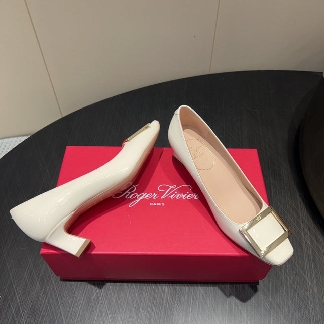 ROGER VIVIER 25S BELLE VIVIER PUMPS 45MM IN IVORY CALFSKIN GOLD BUCKLE