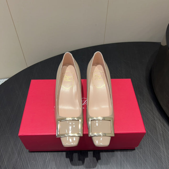 ROGER VIVIER 25S BELLE VIVIER PUMPS 45MM IN NUDE CALFSKIN GOLD BUCKLE