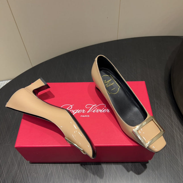 ROGER VIVIER 25S BELLE VIVIER PUMPS 45MM IN BEIGE CALFSKIN GOLD BUCKLE