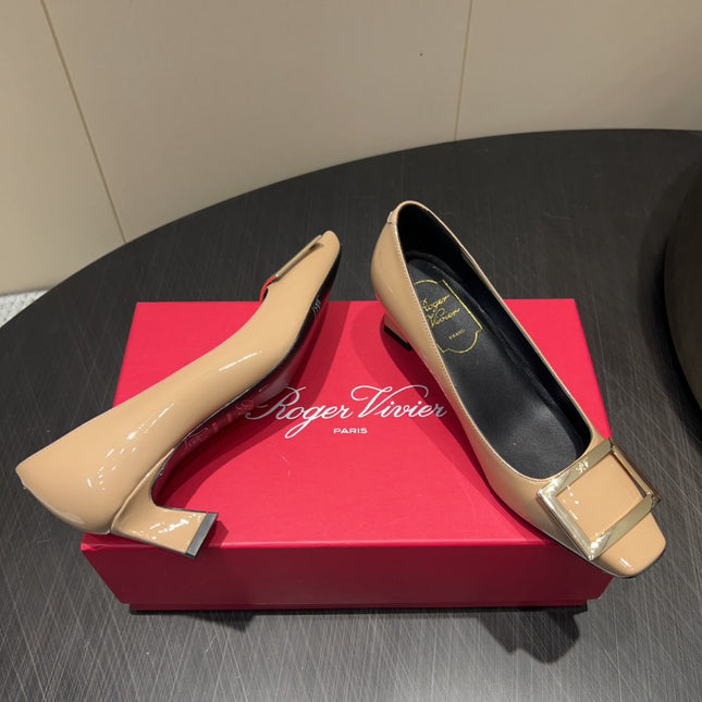 ROGER VIVIER 25S BELLE VIVIER PUMPS 45MM IN BEIGE CALFSKIN GOLD BUCKLE