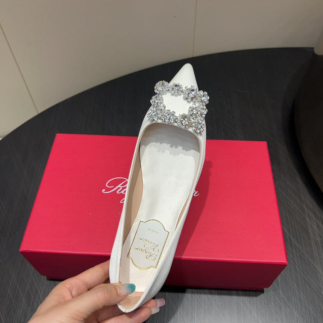 ROGER VIVIER 25S GRETE BALLET FLATS IN IVORY SILK WITH EMBELLISHED CRYSTALS