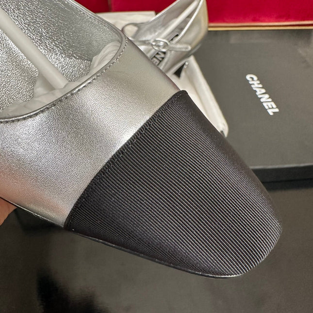 HIGH MARY JANE IN SILVER CALFSKIN AND BLACK SATIN