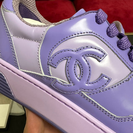 TRAINERS IN LIGHT PURPLE SHINY CALFSKIN