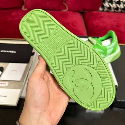 TRAINERS IN LIGHT GREEN SHINY CALFSKIN