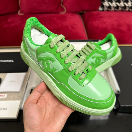 TRAINERS IN LIGHT GREEN SHINY CALFSKIN