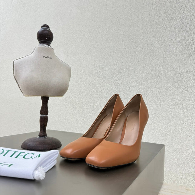 KNOT HIGH PUMP IN BRONZE BROWN AND GOLD METAL HEEL 9 CM