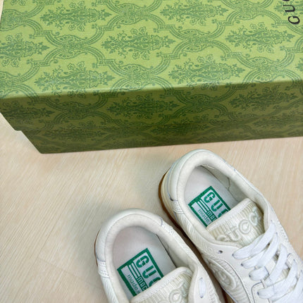 GG INTERLOCKING G SNEAKER WHITE BEIGE CALFSKIN AND FABRIC