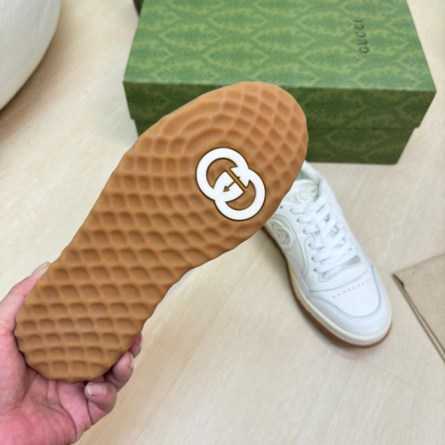 GG INTERLOCKING G SNEAKER WHITE BEIGE CALFSKIN AND FABRIC