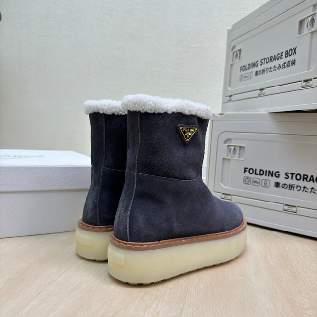 SUEDE BOOTS SLATE GRAY WITH SHEARLING LINING AND RUBBER FLATFORM SOLE