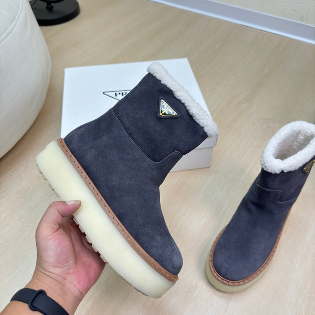 SUEDE BOOTS SLATE GRAY WITH SHEARLING LINING AND RUBBER FLATFORM SOLE
