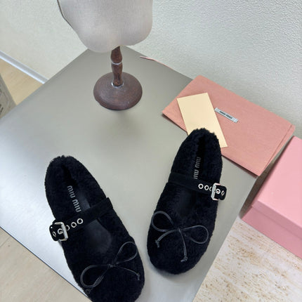 SHEARLING BALLET FLAT BLACK WITH SUEDE STRAP