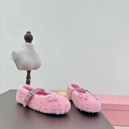 SHEARLING BALLET FLAT PINK WITH SUEDE STRAP